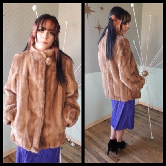 Vintage Jackets & Blazers - Gorgeous Vintage 70's faux fur coat size S/M